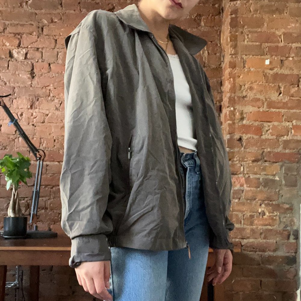 London Fog Unisex Windbreaker in Beige Olive 🫒